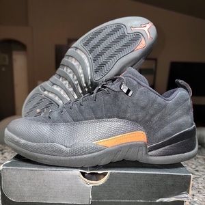 Jordan 12 Max Orange